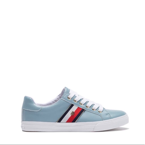 Tommy Hilfiger women’s sneakers. - Picture 3 of 5